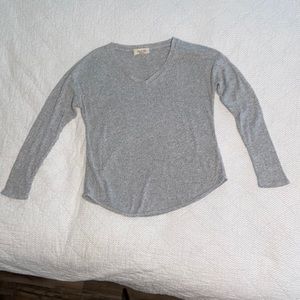 No Frills Los Angeles Ribbed V-Neck Sweater Small